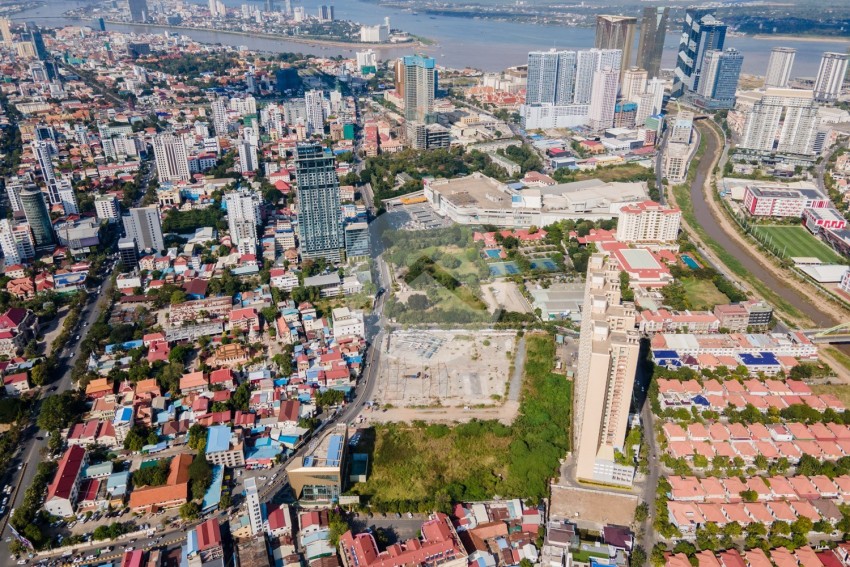 1.2 Ha Land For Sale - Sothearos Blvd, Phnom Penh