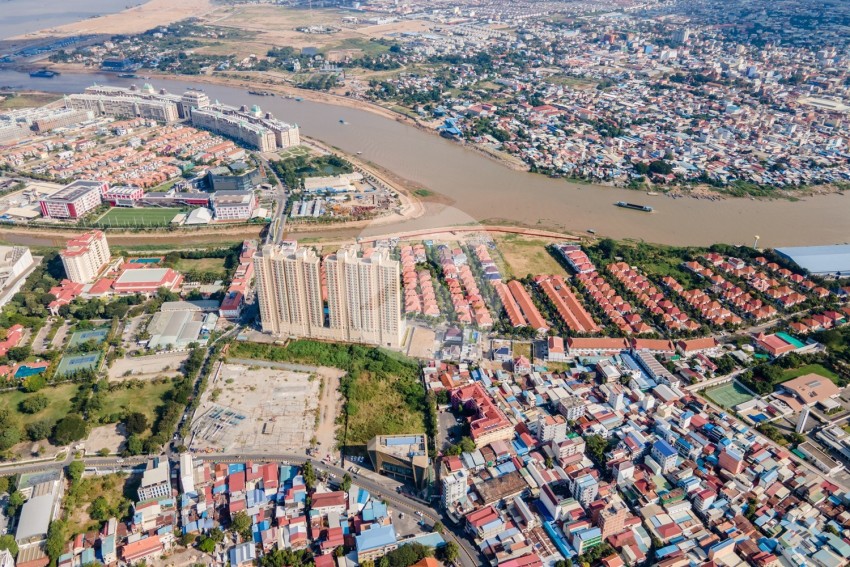 1.2 Ha Land For Sale - Sothearos Blvd, Phnom Penh