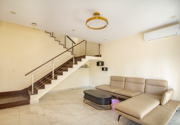 5 Bedroom Villa For Rent - Sras Chork, Phnom Penh thumbnail