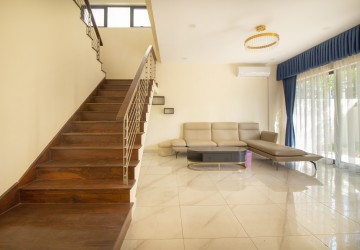 5 Bedroom Villa For Rent - Sras Chork, Phnom Penh thumbnail