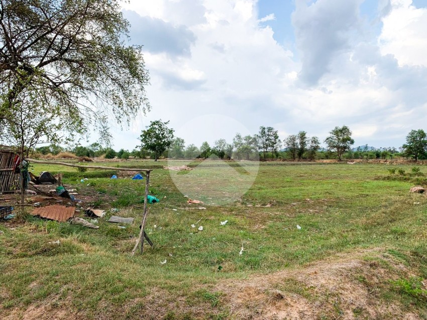 17.9 Ha Land For Sale - Ou, Kampong Speu