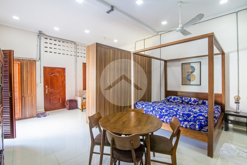 Renovated Studio Room For Rent - Phsar Kandal 2, Phnom Penh