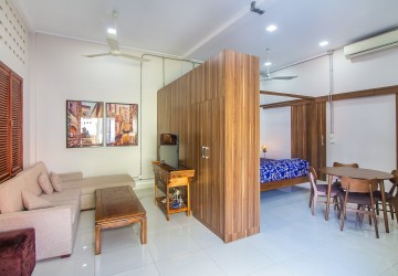 Renovated Studio Room For Rent - Phsar Kandal 2, Phnom Penh thumbnail