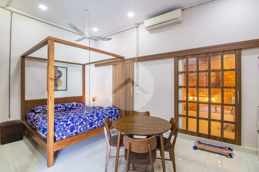 Renovated Studio Room For Rent - Phsar Kandal 2, Phnom Penh