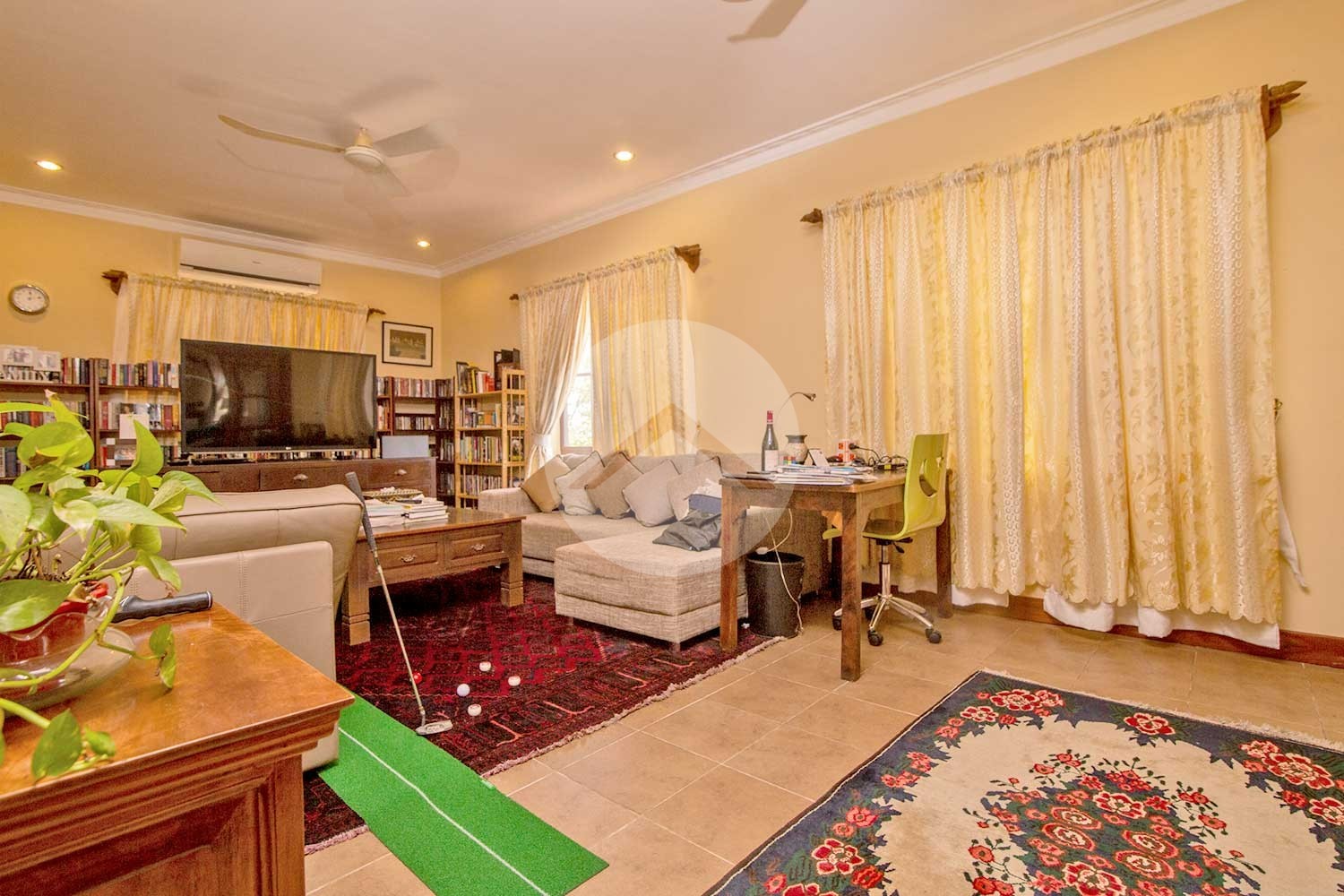 6  Bedroom Villa for Sale  - Teuk Thla, Phnom Penh  thumbnail
