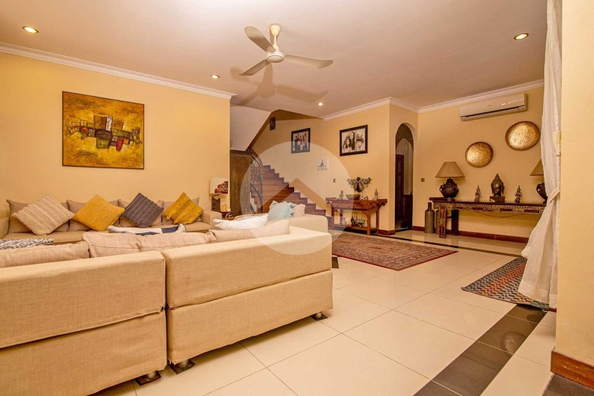 6  Bedroom Villa for Sale  - Teuk Thla, Phnom Penh