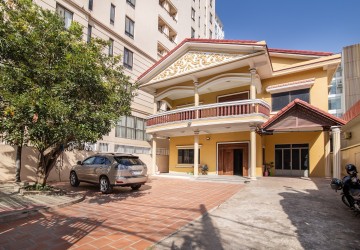 10 Bedroom Villa For Sale - Tonle Bassac, Phnom Penh thumbnail