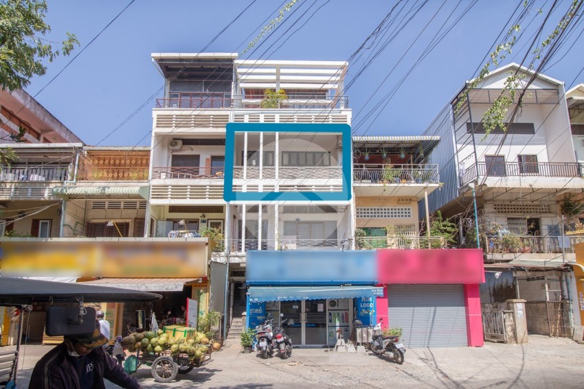 Renovated 1 Bedroom Apartment For Rent - Beoung Raing, Phnom Penh