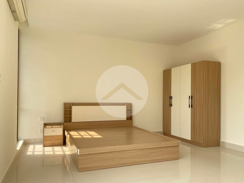 5 Bedroom Twin Villa For Rent - Nirouth, Phnom Penh