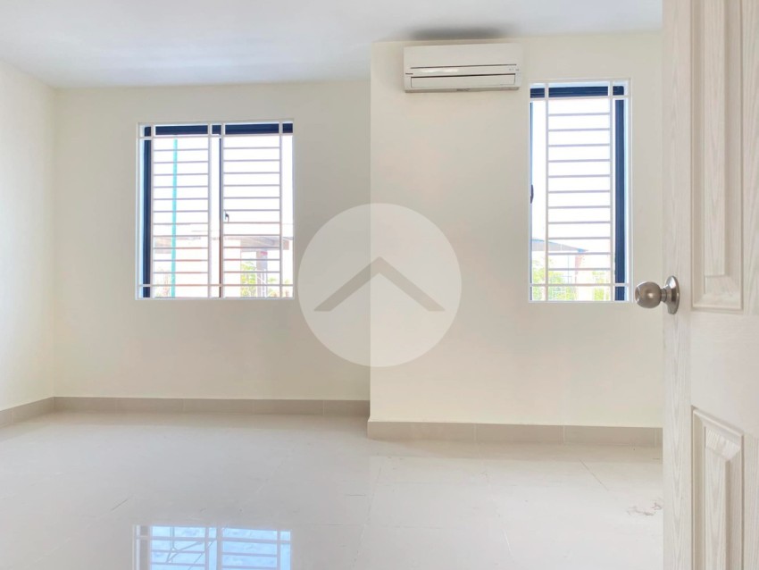 5 Bedroom Twin Villa For Rent - Nirouth, Phnom Penh