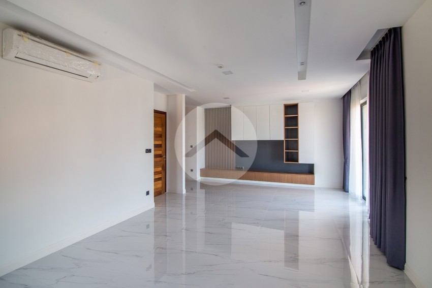 4 Bedroom Serviced Penthouse For Rent - Toul Kork, Phnom Penh