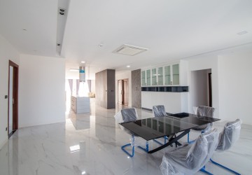 4 Bedroom Serviced Penthouse For Rent - Toul Kork, Phnom Penh thumbnail