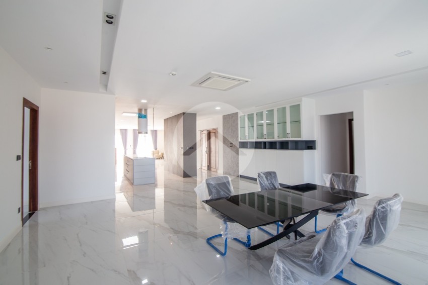 4 Bedroom Serviced Penthouse For Rent - Toul Kork, Phnom Penh