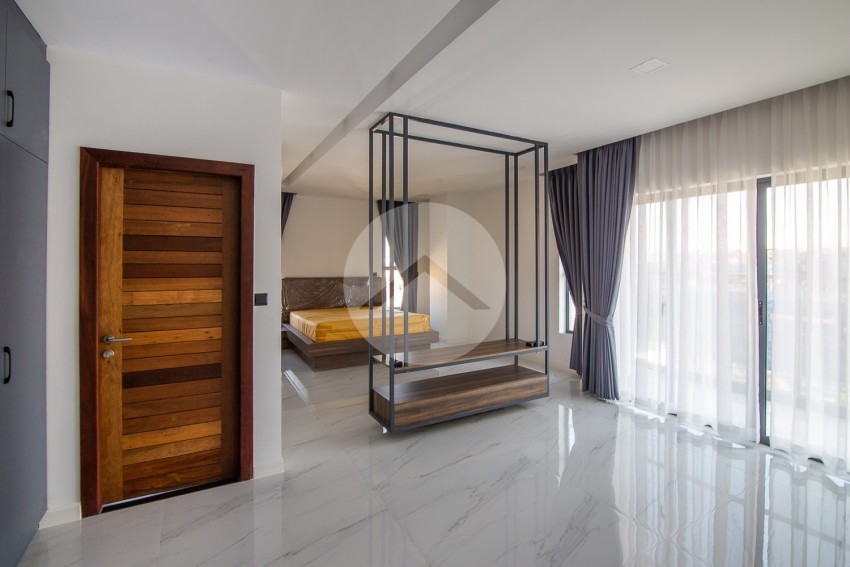 4 Bedroom Serviced Penthouse For Rent - Toul Kork, Phnom Penh