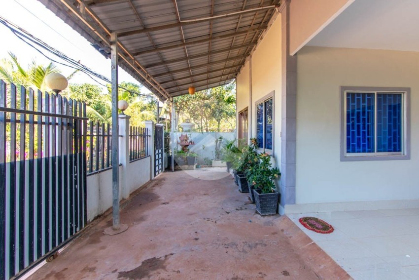 2 Bedroom Villa For Rent - Svay Dangkum, Siem Reap