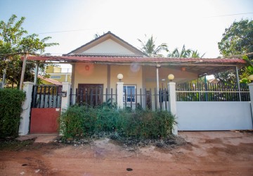 2 Bedroom Villa For Rent - Svay Dangkum, Siem Reap thumbnail