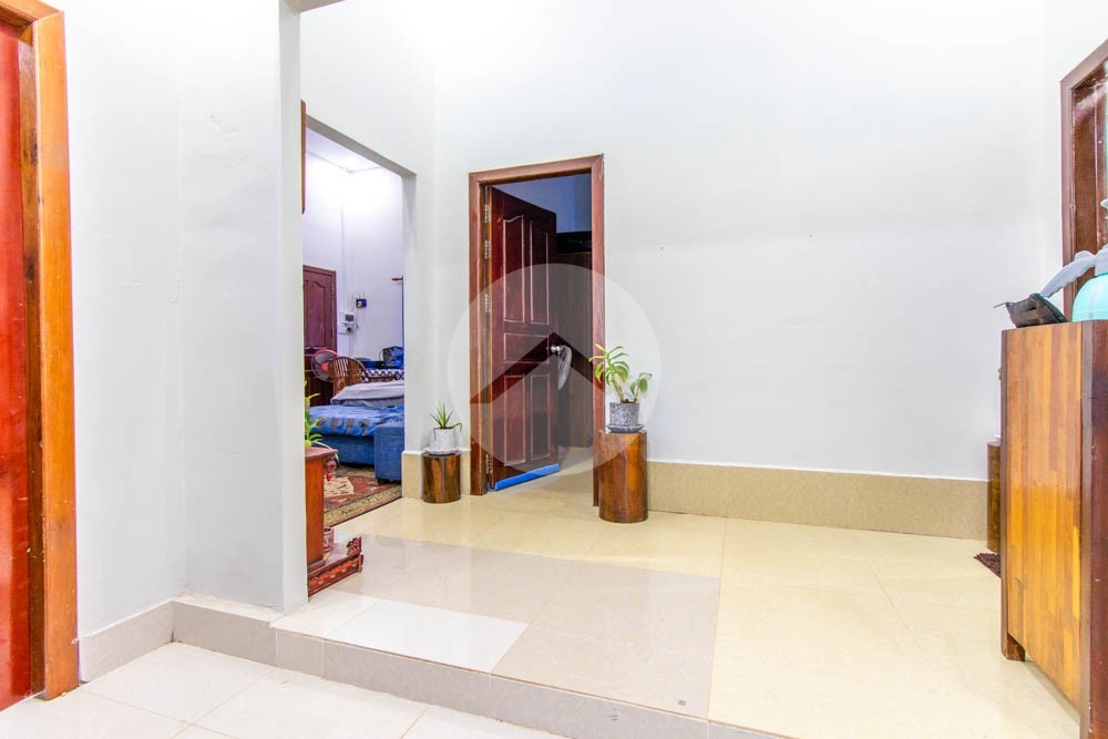 2 Bedroom Villa For Rent - Svay Dangkum, Siem Reap - Image 8