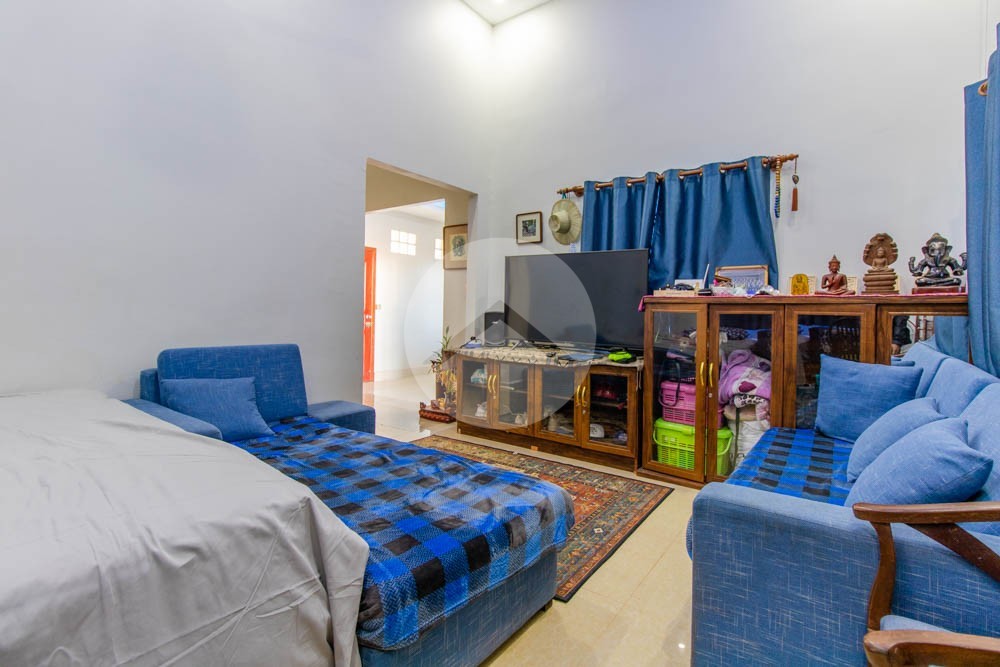 2 Bedroom Villa For Rent - Svay Dangkum, Siem Reap - Image 5
