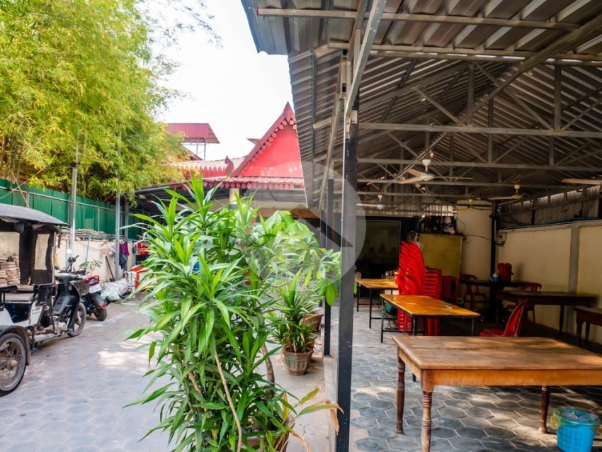 6 Bedroom Commercial Shophouse For Rent - Svay Dangkum, Siem Reap