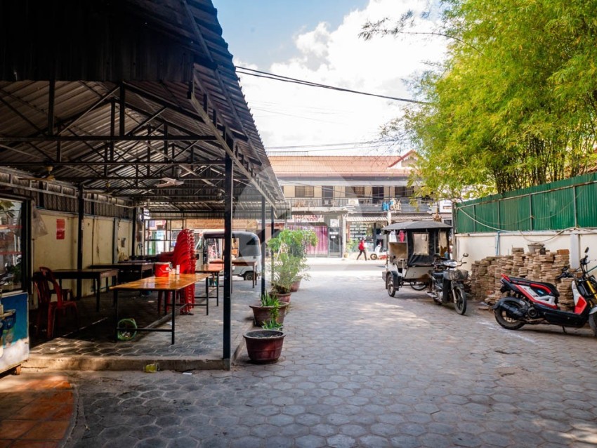 6 Bedroom Commercial Shophouse For Rent - Svay Dangkum, Siem Reap