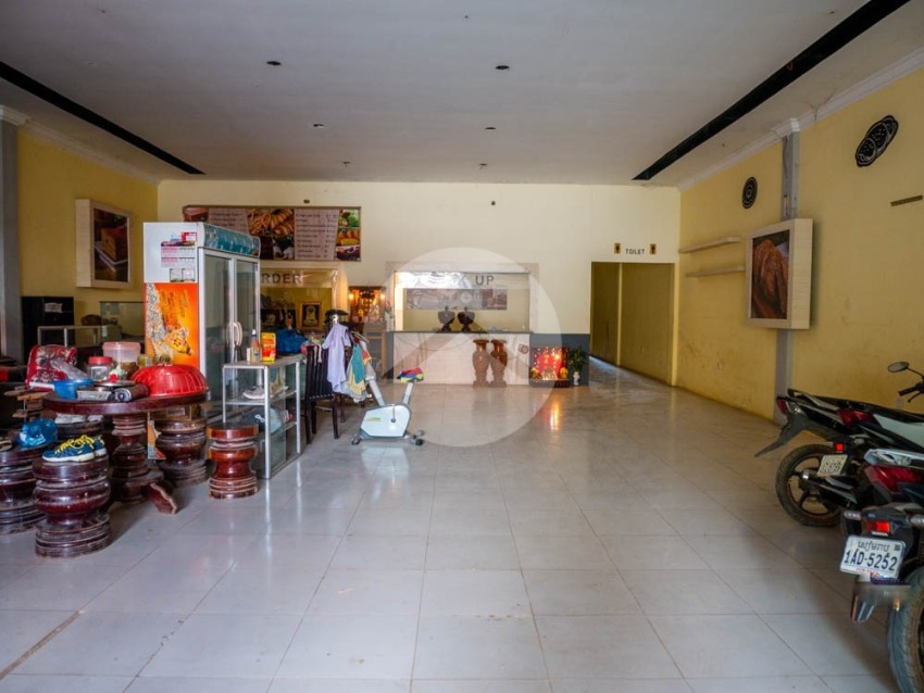 6 Bedroom Commercial Shophouse For Rent - Svay Dangkum, Siem Reap