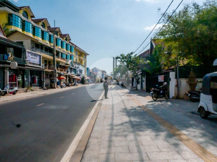 6 Bedroom Commercial Shophouse For Rent - Svay Dangkum, Siem Reap