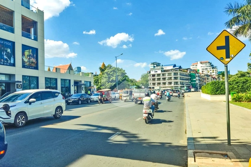 5 Storey Shophouse For Sale - Sisowath Quay, Daun Penh, Phnom Penh