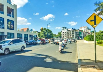 5 Storey Shophouse For Sale - Sisowath Quay, Daun Penh, Phnom Penh thumbnail