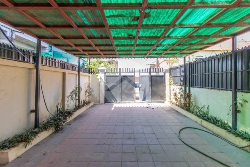 2 Bedroom House For Sale - Svay Dangkum, Siem Reap