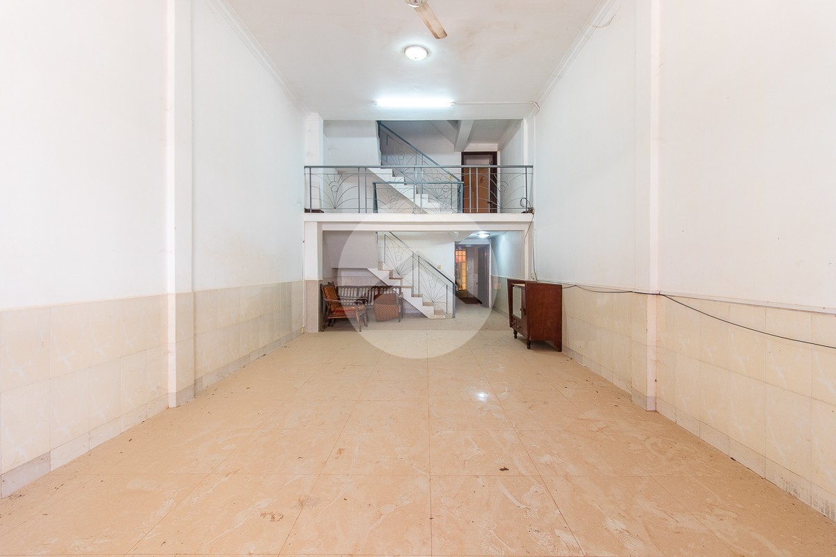 3 Bedroom Flat For Sale - Svay Dangkum, Siem Reap - Image 7