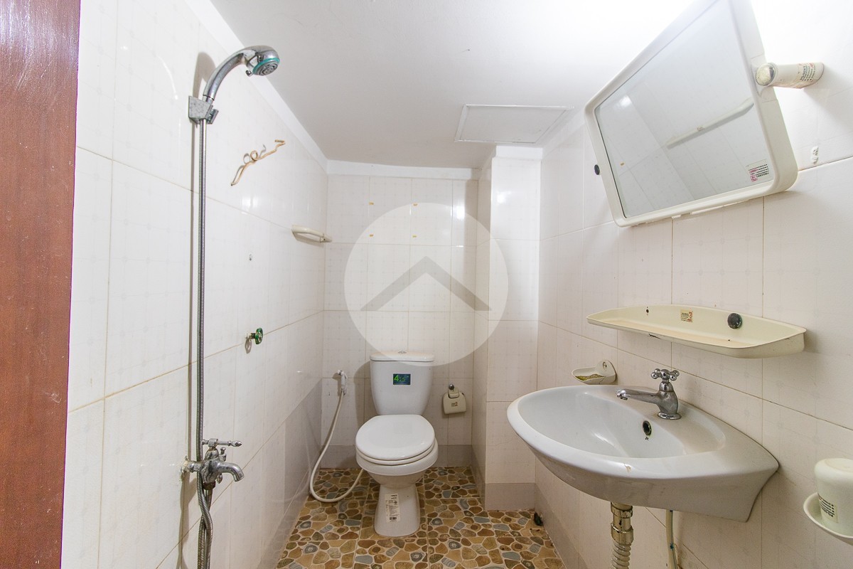 3 Bedroom Flat For Sale - Svay Dangkum, Siem Reap - Image 14