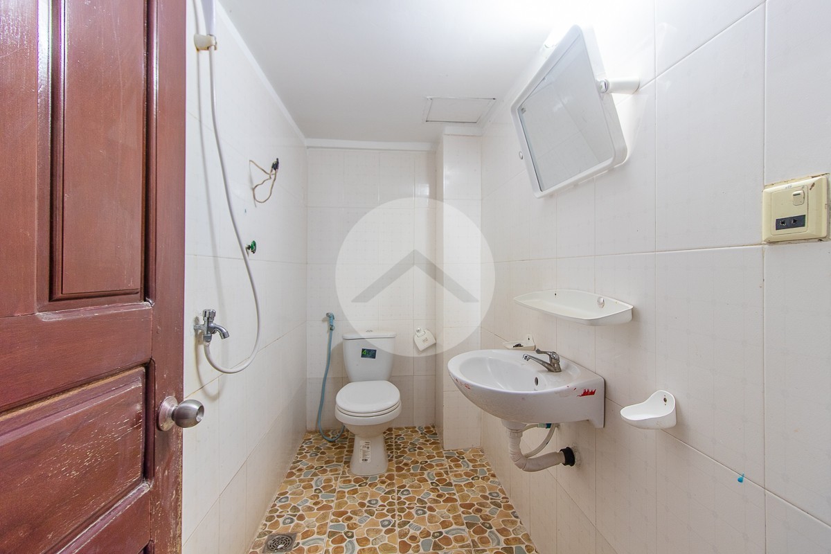 3 Bedroom Flat For Sale - Svay Dangkum, Siem Reap - Image 16