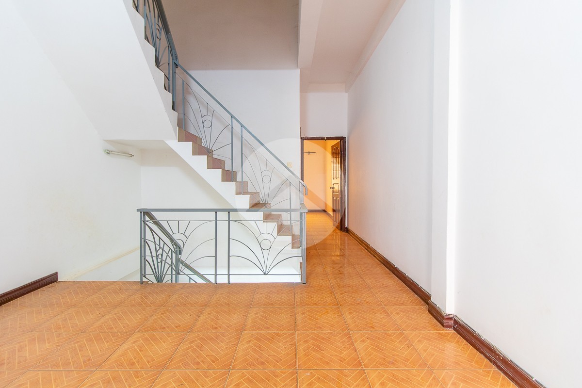 3 Bedroom Flat For Sale - Svay Dangkum, Siem Reap - Image 9