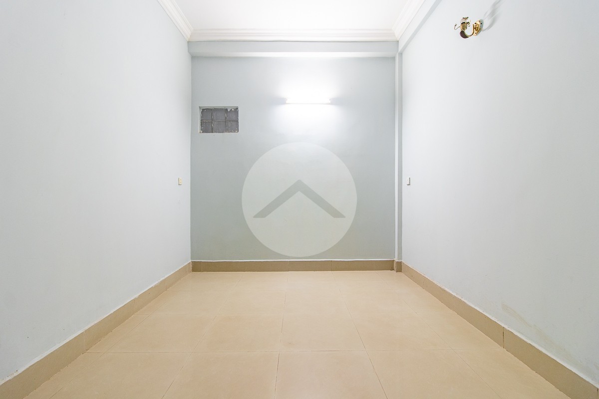 7 Bedroom Shophouse For Rent - Slor Kram, Siem Reap - Image 4