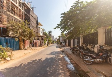 14 Bedroom Hostel For Sale - Night market Area, Siem Reap thumbnail