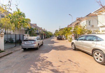 3 Bedroom House For Sale - Svay Dangkum, Siem Reap thumbnail