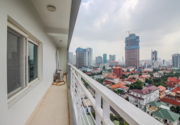 4 Bedroom Condo For Rent - Toul Kork, Phnom Penh thumbnail