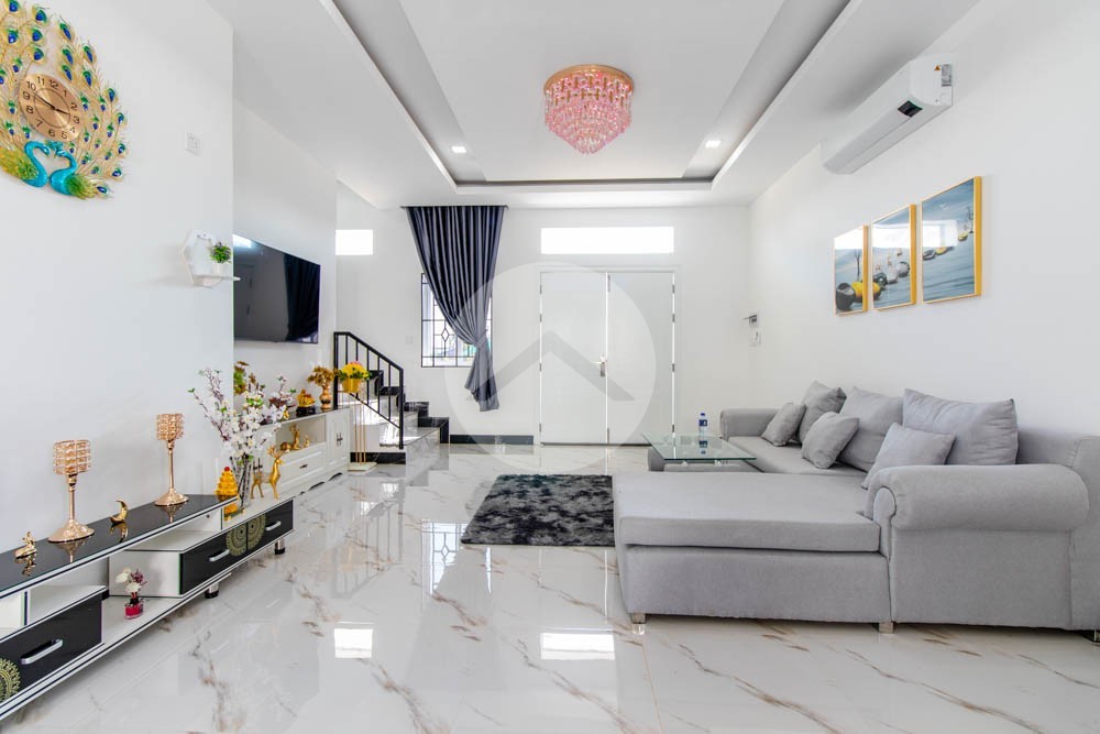 2 Bedroom Flat For Rent - Svay Dangkum, Siem Reap - Image 4