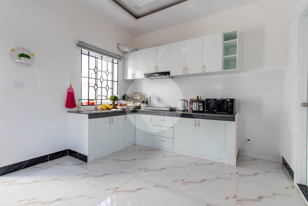 2 Bedroom Flat For Rent - Svay Dangkum, Siem Reap - Image 7