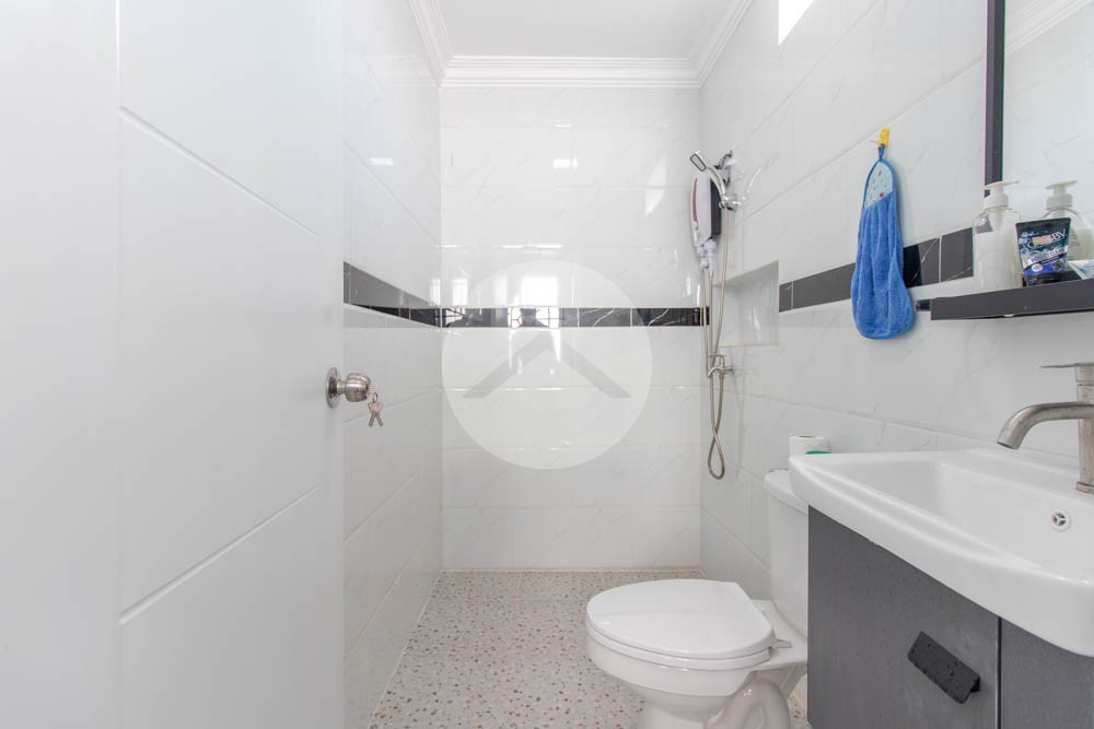 2 Bedroom Flat For Rent - Svay Dangkum, Siem Reap - Image 21