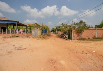 322 Sqm Residential Land For Sale - Svay Dangkum, Siem Reap thumbnail