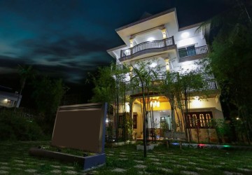 22 Bedroom Boutique Hotel For Sale - Wat Bo  Wat Damnak, Siem Reap thumbnail