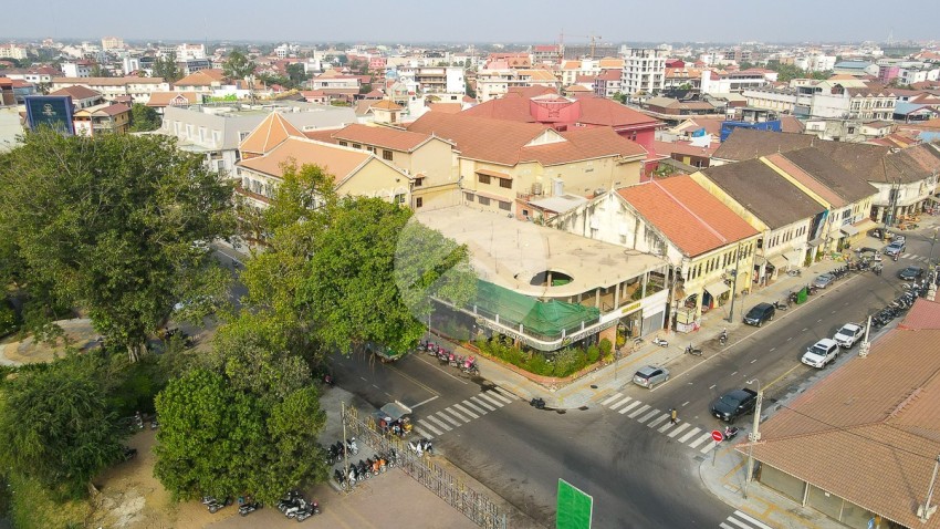 665 Sqm Commercial Building  For Sale - Old Market Area, Siem Reap