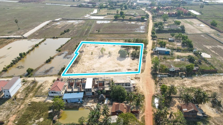 5000 Sqm Commercial Land For Sale - Krabi Riel, SIem Reap
