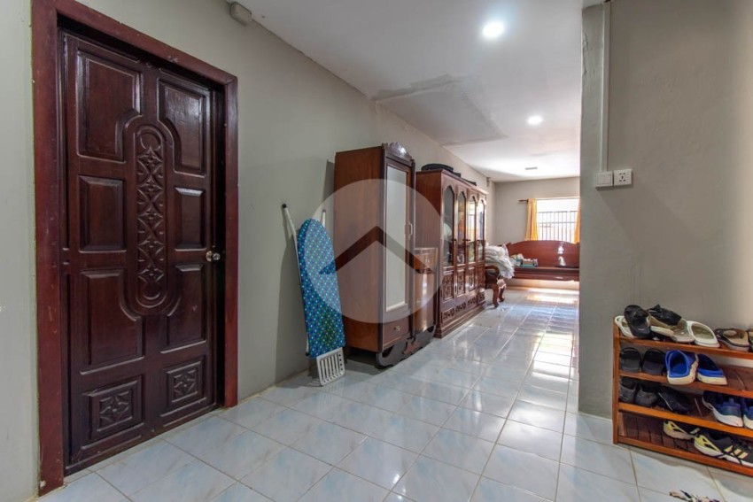 11 Bedroom Villa  Apartment Compound  For Sale - Svay Dangkum, Siem Reap