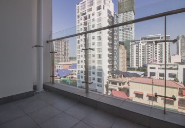 1 Bedroom Condo For Rent - Tonle Bassac, Phnom Penh thumbnail