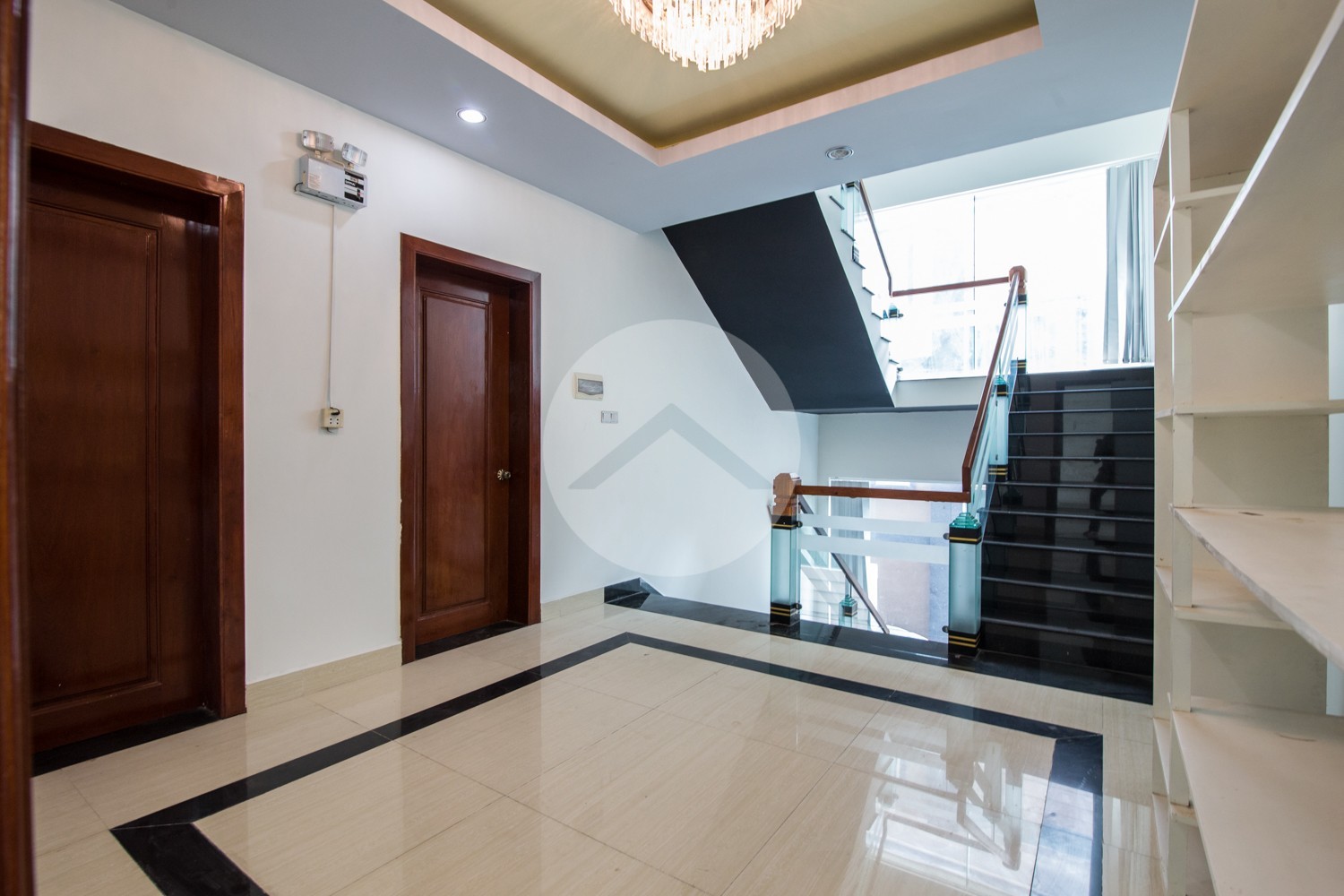 9 Bedroom Villa For Sale - Borey 999 New York, Boeung Tumpun, Phnom Penh - Image 17