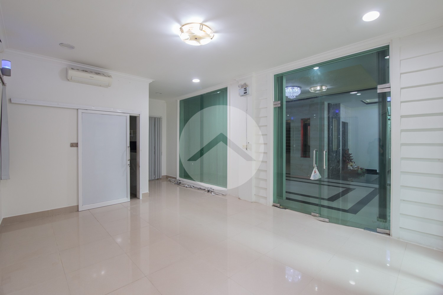 9 Bedroom Villa For Sale - Borey 999 New York, Boeung Tumpun, Phnom Penh - Image 31