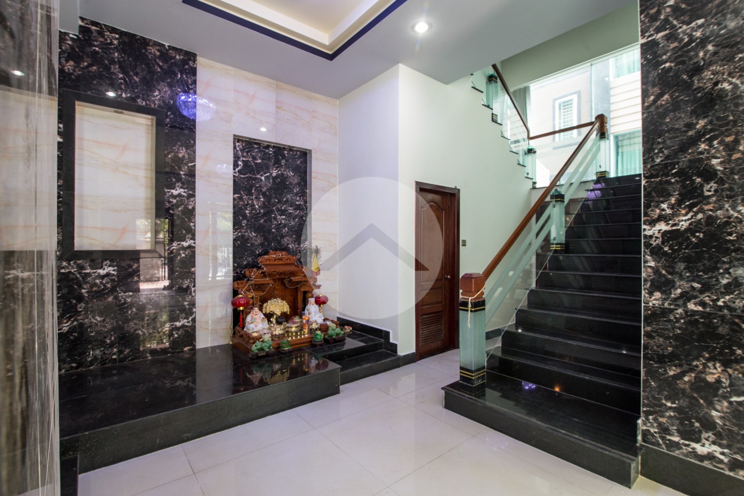 9 Bedroom Villa For Sale - Borey 999 New York, Boeung Tumpun, Phnom Penh - Image 3