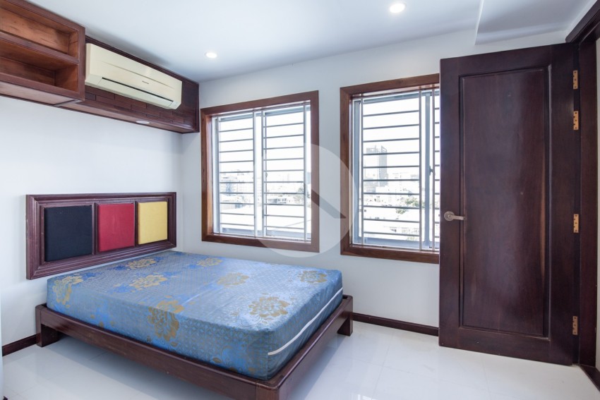 2 Bedroom Serviced Duplex Apartment For Rent - Daun Penh, Phnom Penh